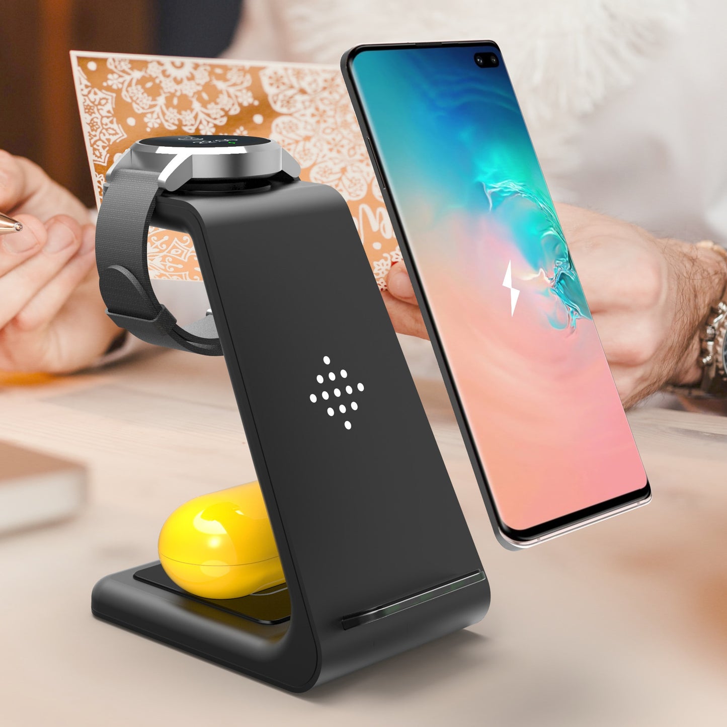 3-in-1 Wireless Charging Station – Fast Charger Dock & Phone Stand