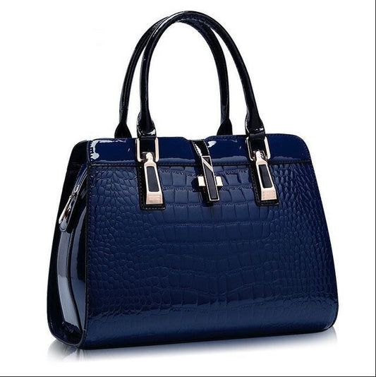 Luxury high quality pocket designer handbags and shoulder bags