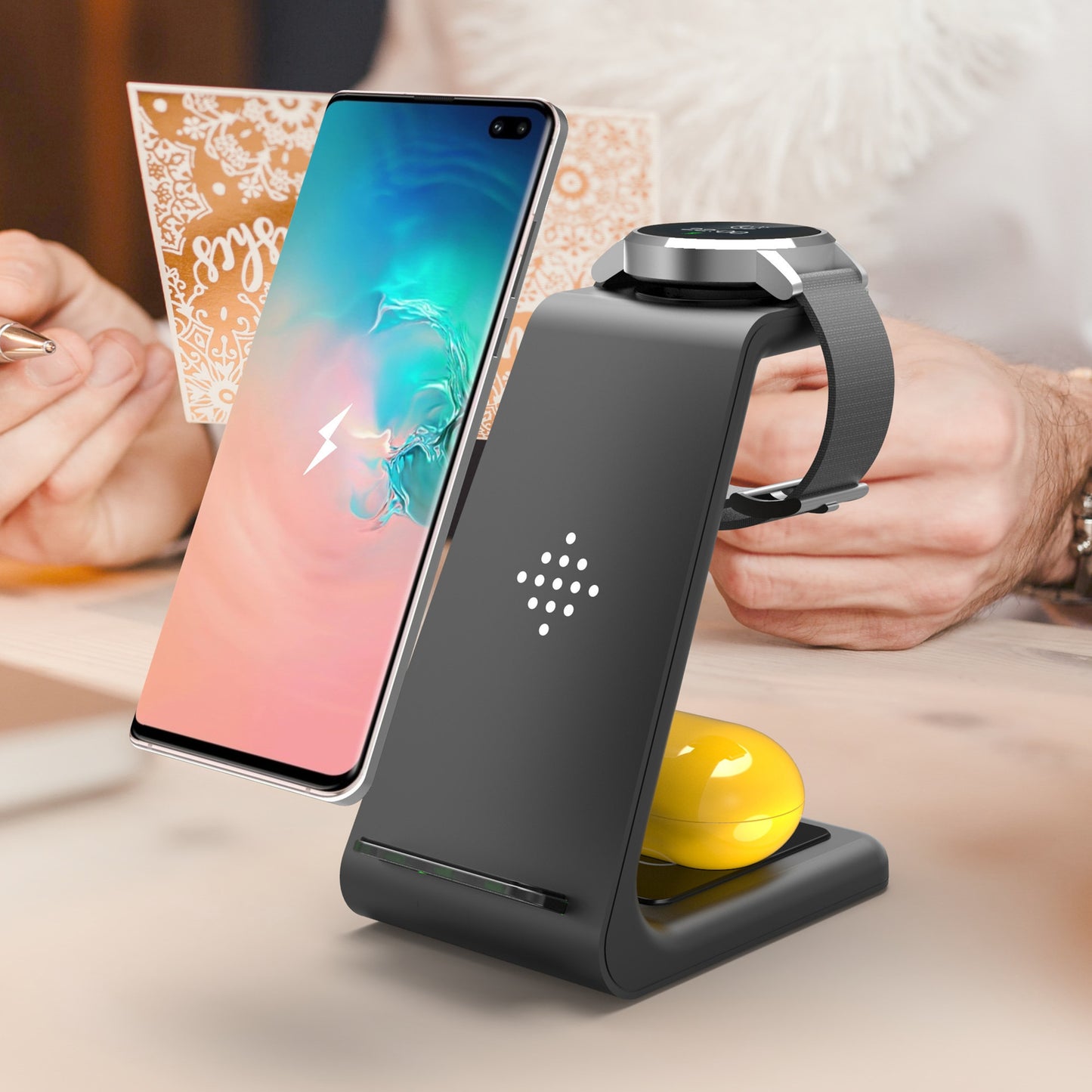 3-in-1 Wireless Charging Station – Fast Charger Dock & Phone Stand